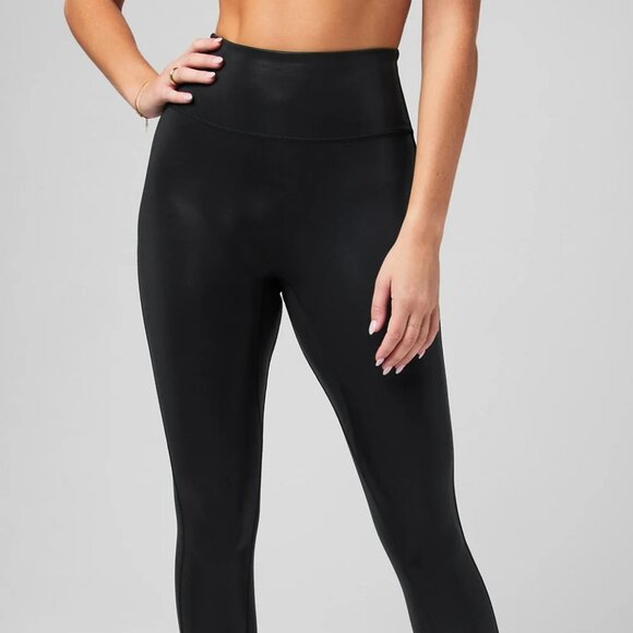 BNWT Anywhere Shine Motion365+ Split Hem Legging, Black Shine, Small - Picture 3 of 8